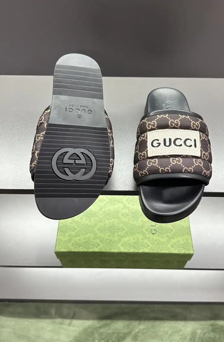 hype Gucci Slippers