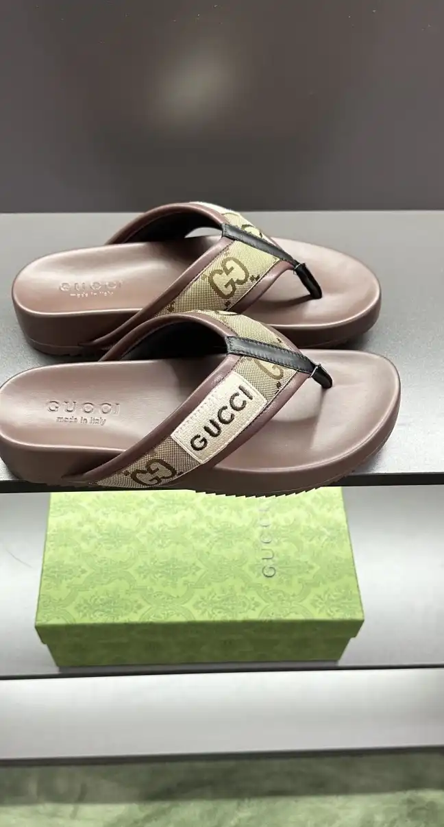 hype Gucci Slippers