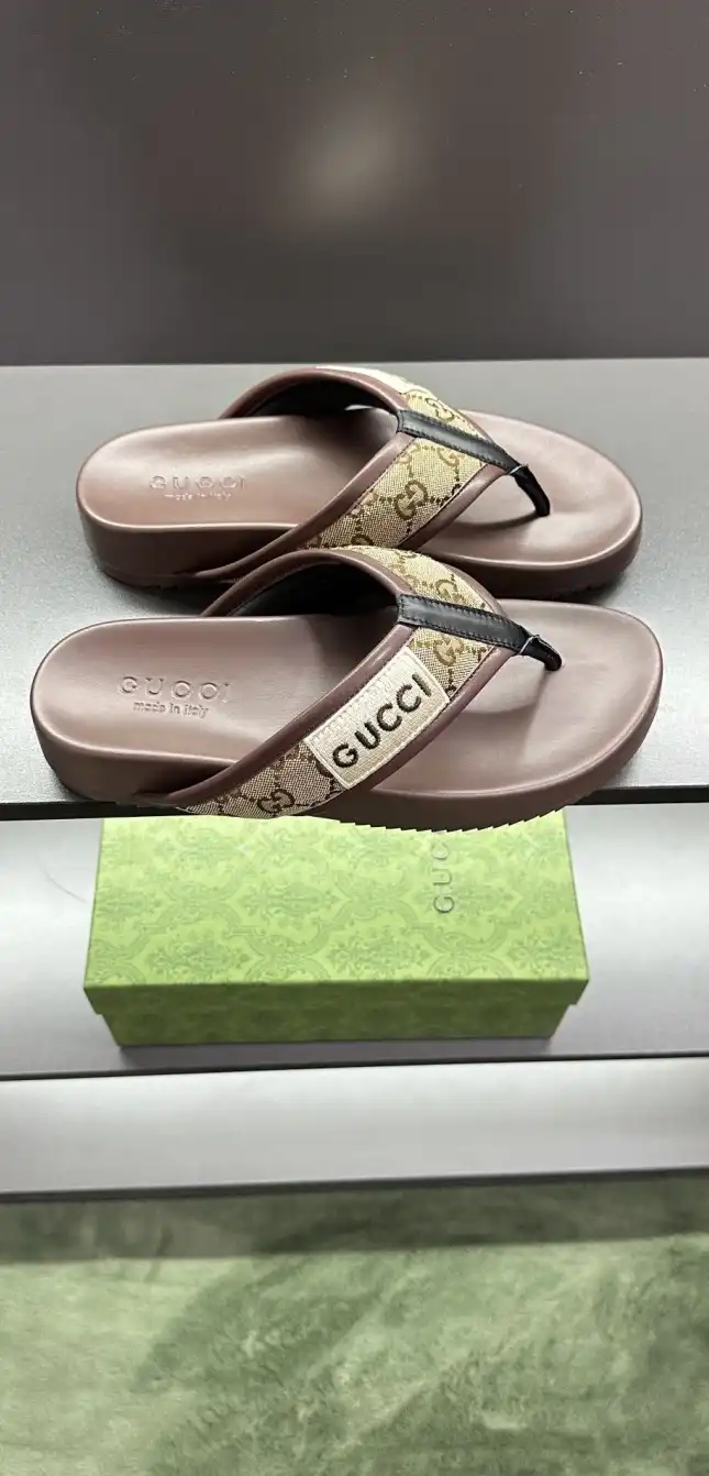 hype Gucci Slippers