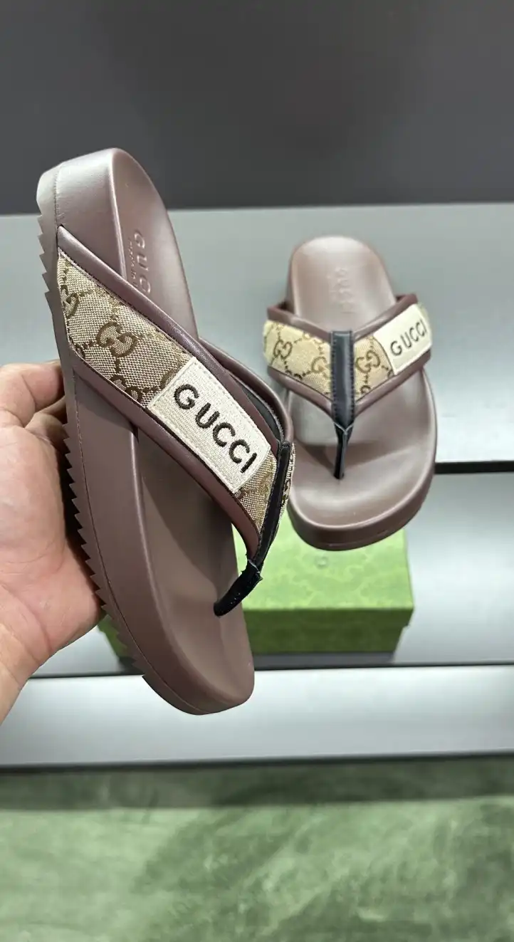 hype Gucci Slippers