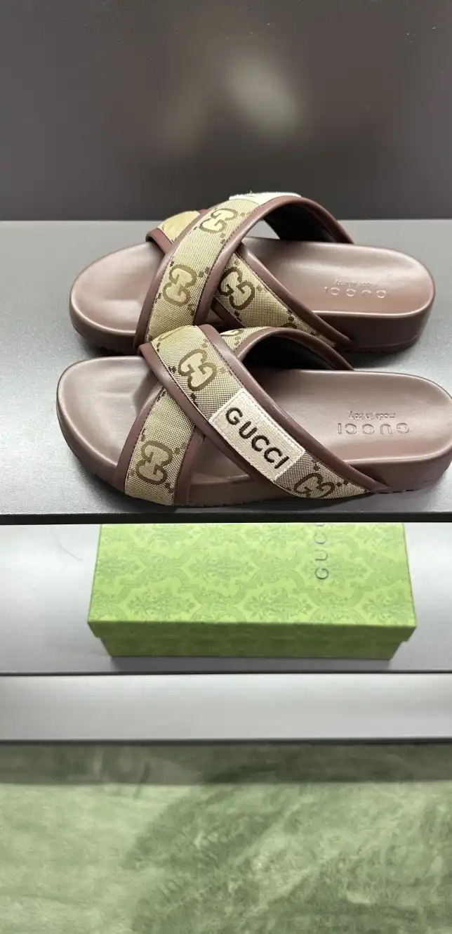 hype Gucci Slippers