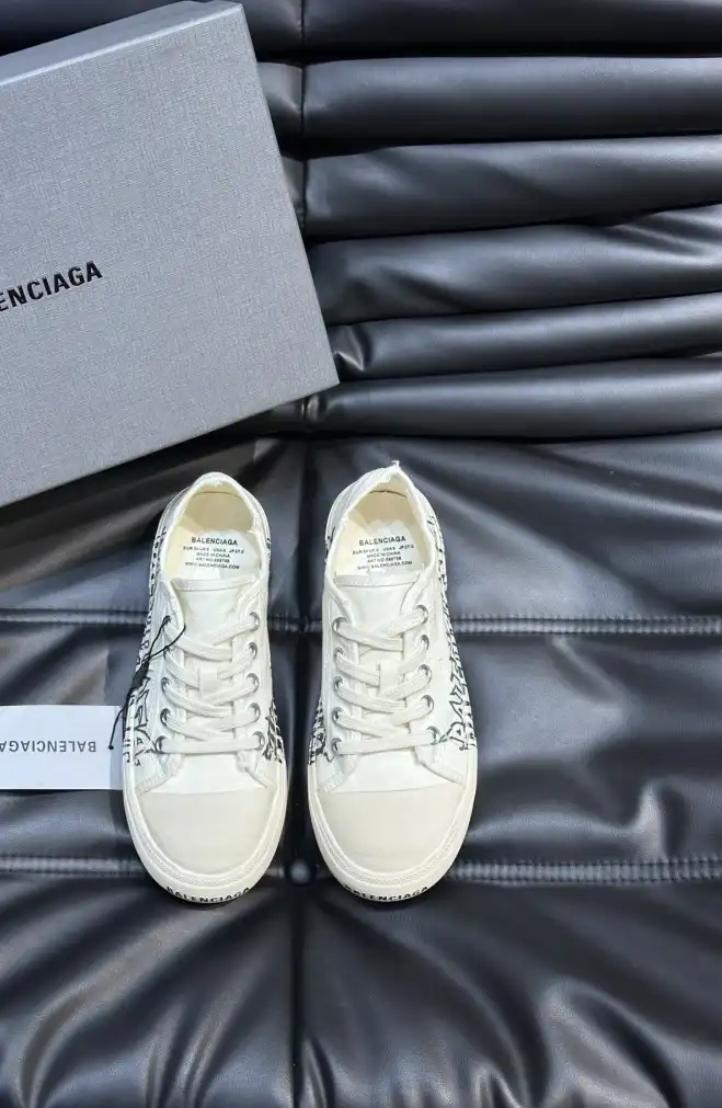 hype Balenciaga Sneakers