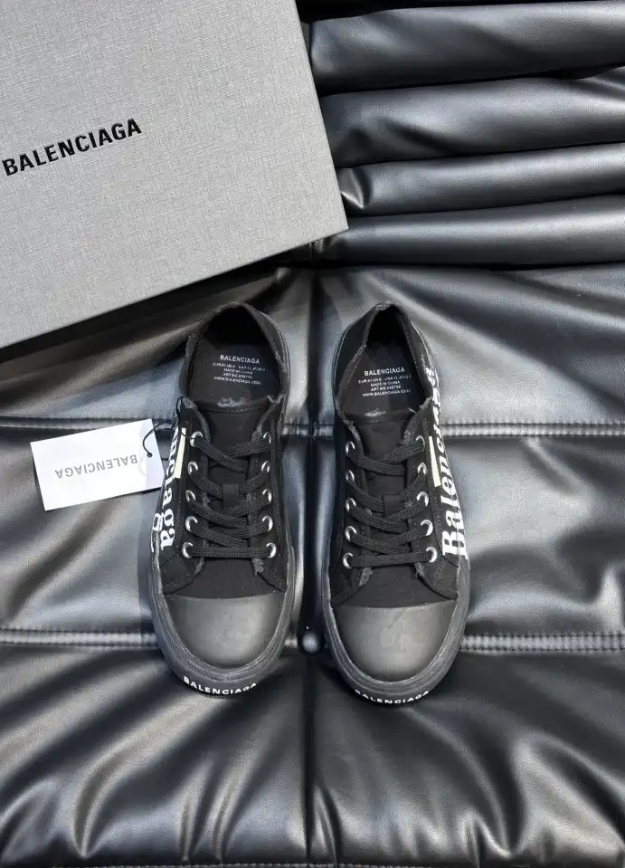 hype Balenciaga Sneakers