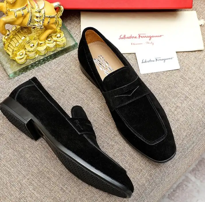 hype Ferragamo Leather Shoes