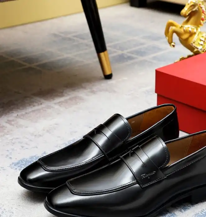 hype Ferragamo Leather Shoes