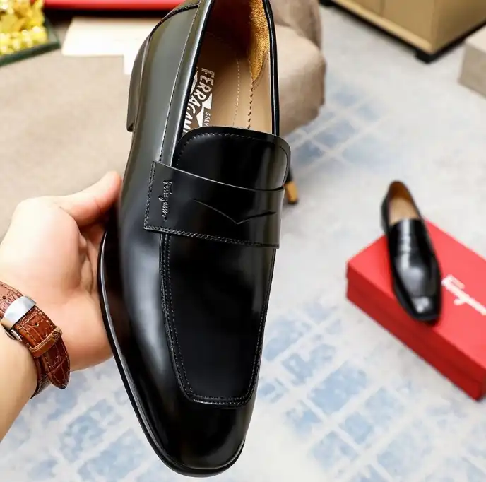 hype Ferragamo Leather Shoes