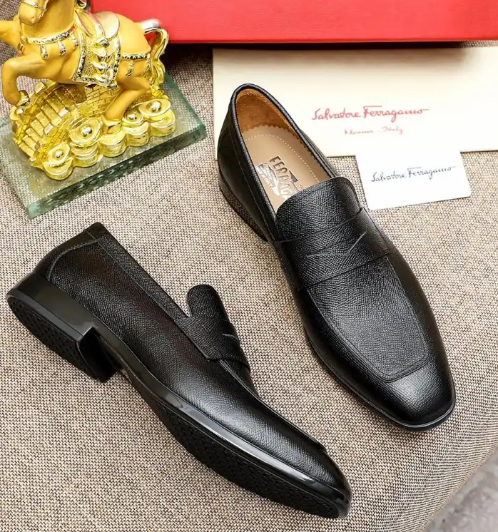 hype Ferragamo Leather Shoes