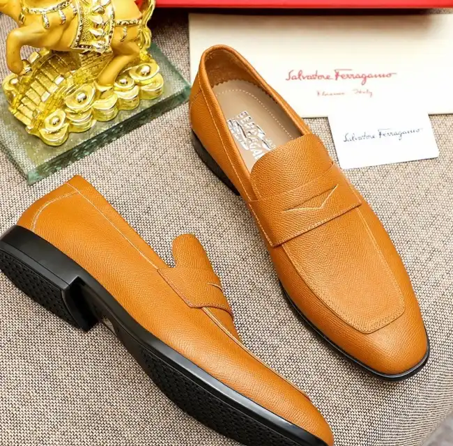 hype Ferragamo Leather Shoes