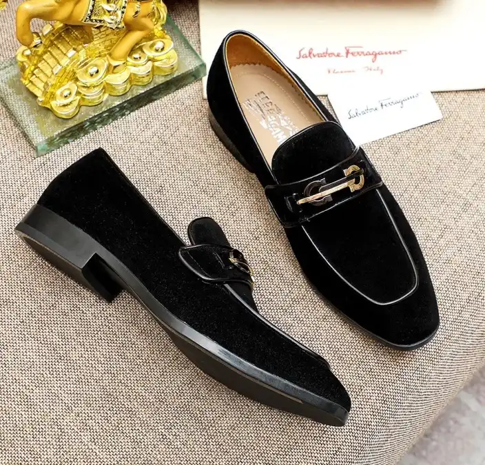 hype Ferragamo Leather Shoes