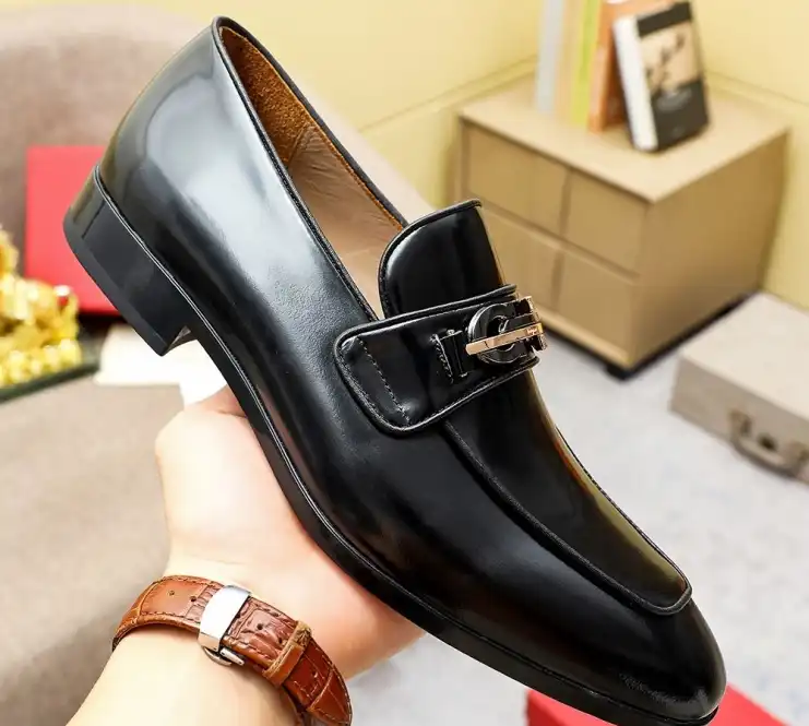 hype Ferragamo Leather Shoes