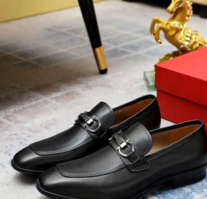 hype Ferragamo Leather Shoes