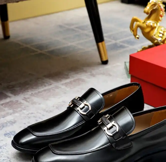 hype Ferragamo Leather Shoes