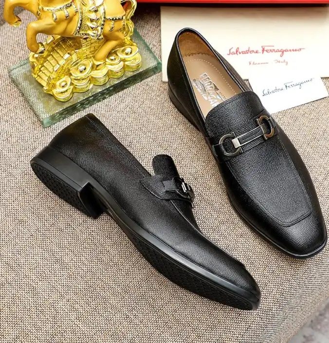 hype Ferragamo Leather Shoes