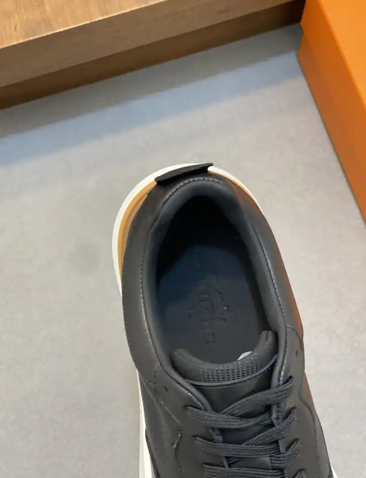 hype Hermes Casual Shoes