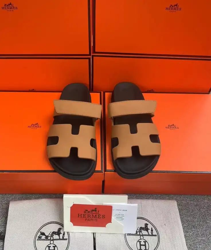 hype Hermes Sandals