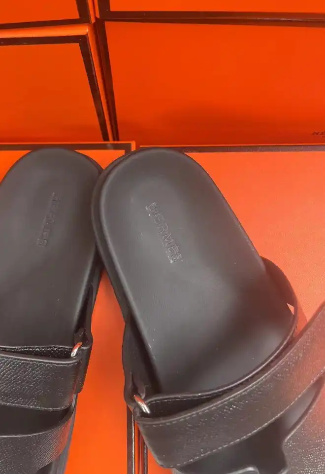 hype Hermes Sandals