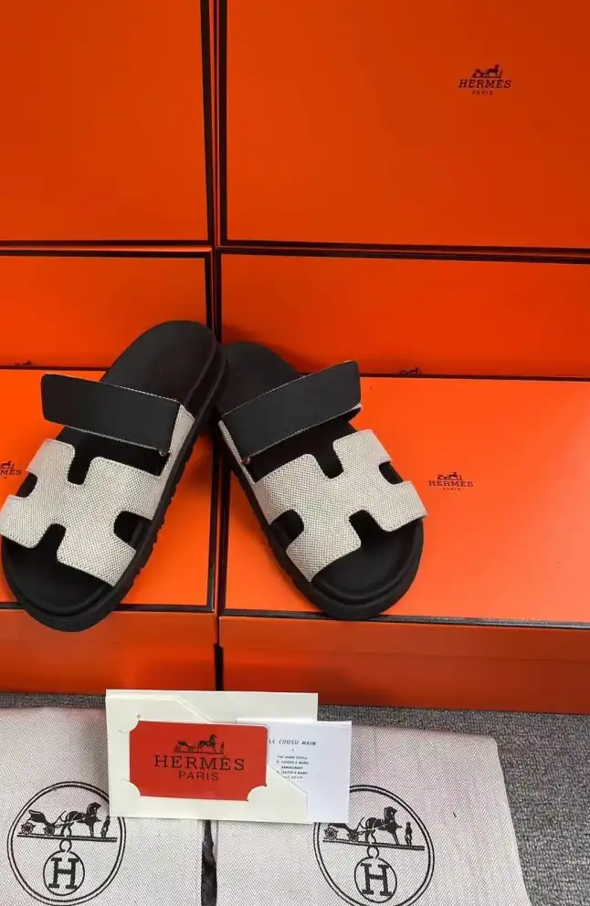 hype Hermes Sandals