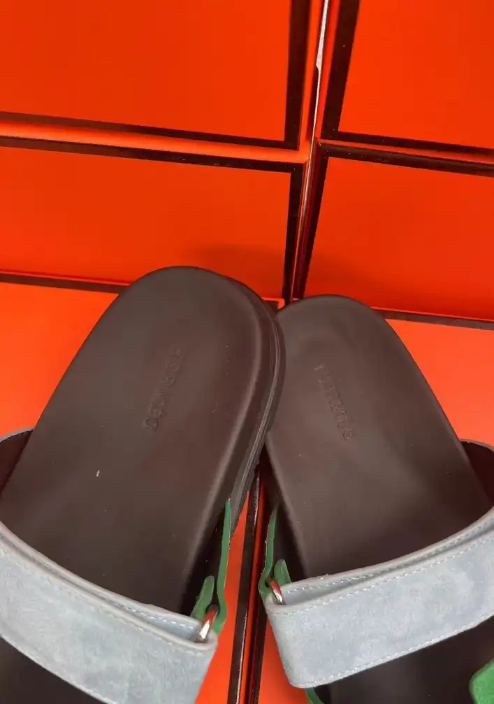 hype Hermes Sandals