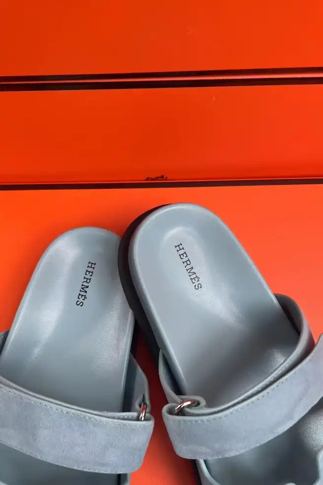 hype Hermes Sandals