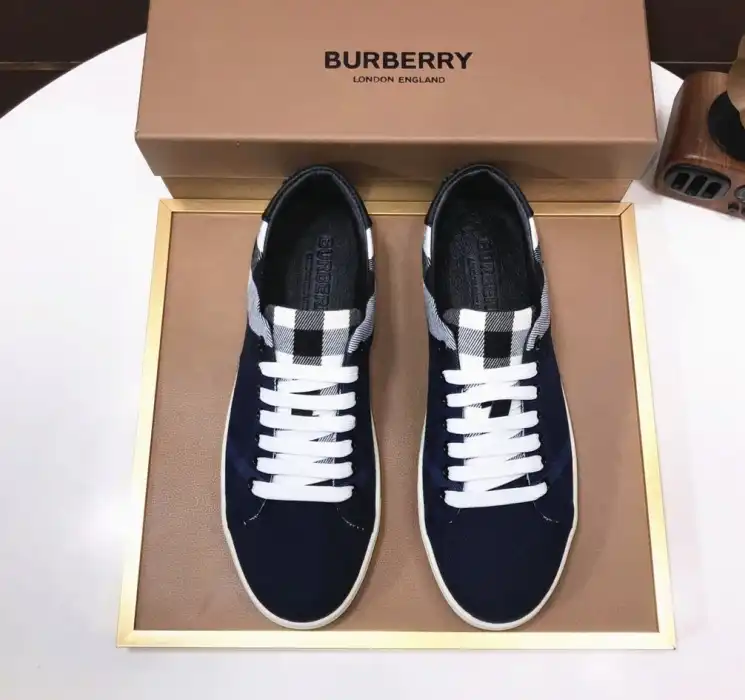 hype Burberry Sneakers