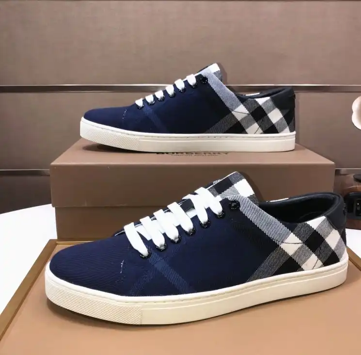 hype Burberry Sneakers