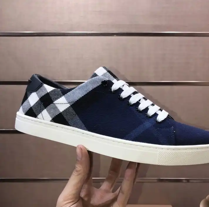 hype Burberry Sneakers