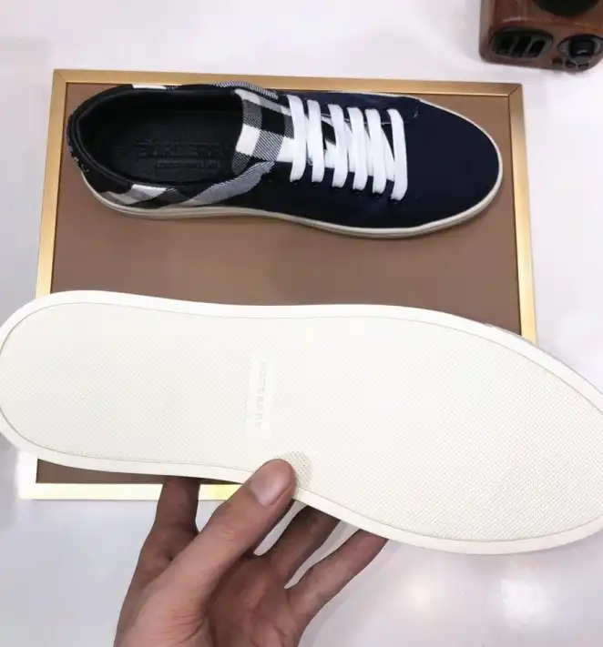 hype Burberry Sneakers