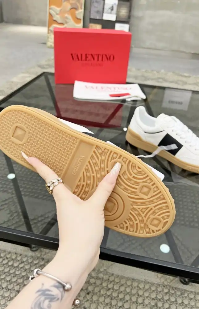 hype Valentino Casual Shoes