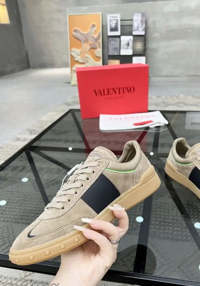 hype Valentino Casual Shoes