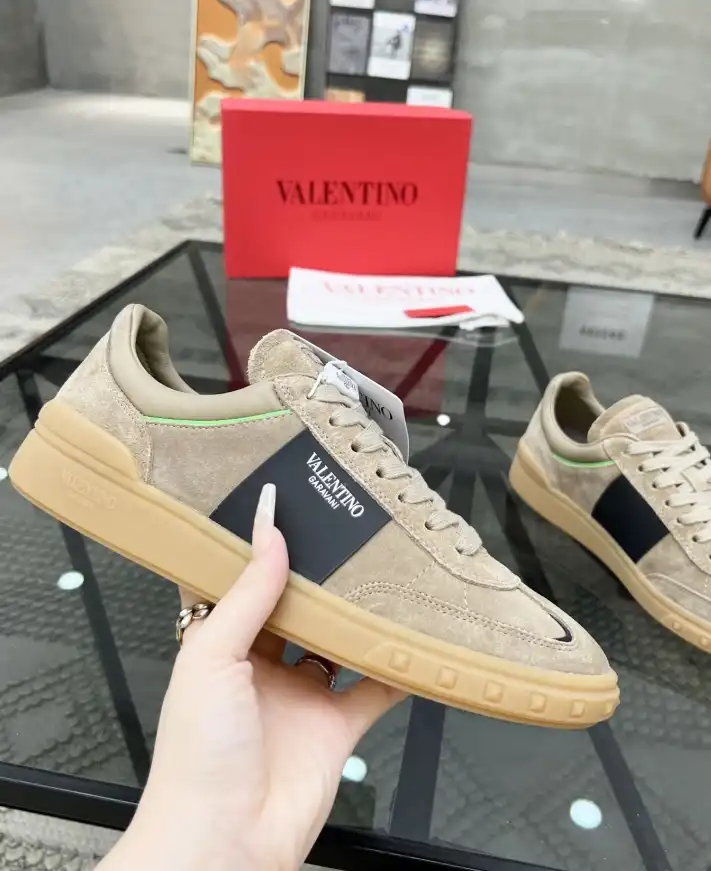 hype Valentino Casual Shoes