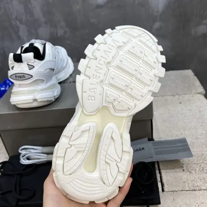 hype Balenciaga Sneakers