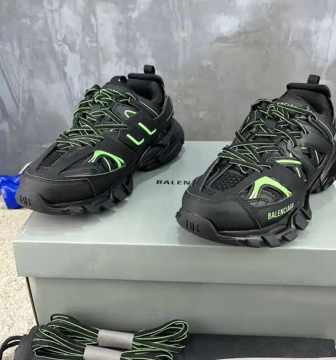 hype Balenciaga Sneakers