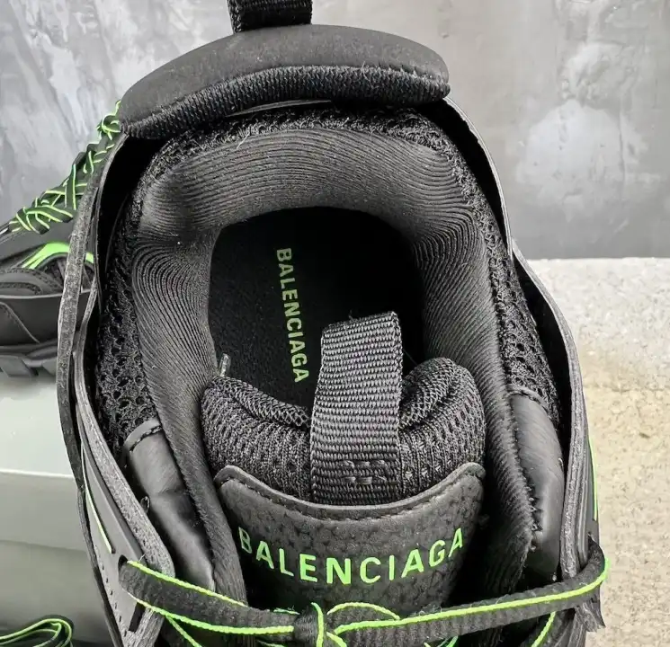 hype Balenciaga Sneakers