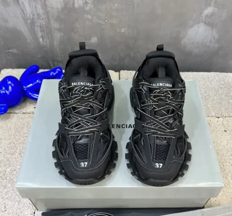 hype Balenciaga Sneakers