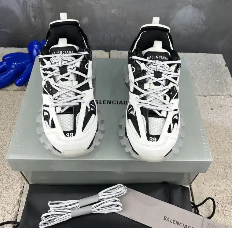 hype Balenciaga Sneakers