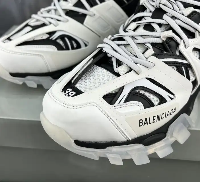 hype Balenciaga Sneakers