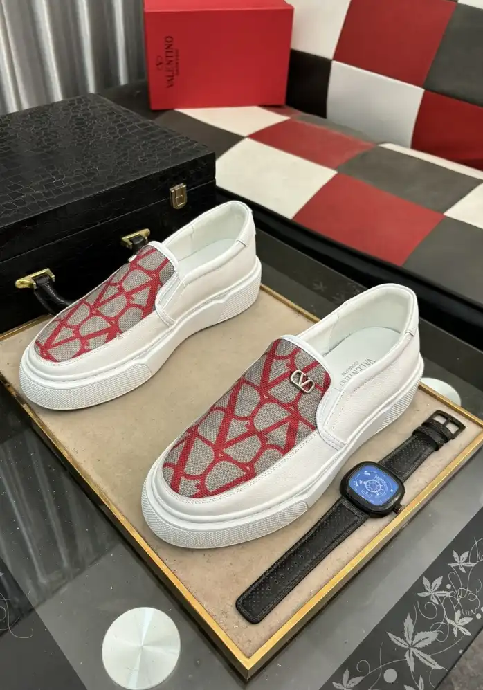 hype Valentino Casual Shoes