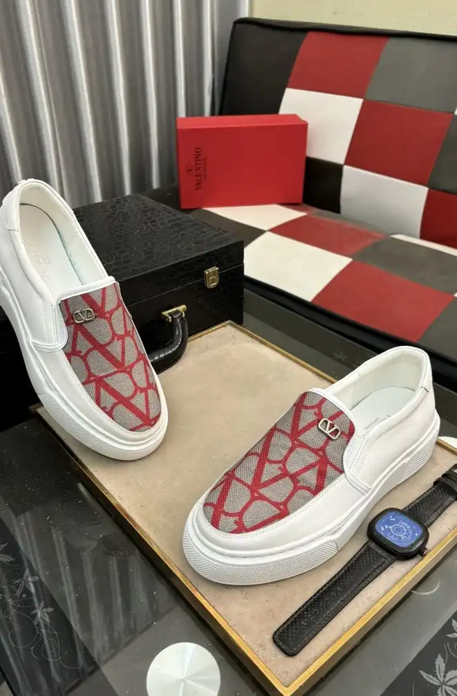 hype Valentino Casual Shoes