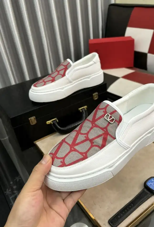 hype Valentino Casual Shoes