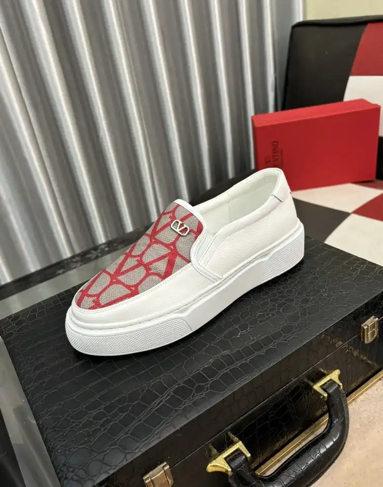 hype Valentino Casual Shoes