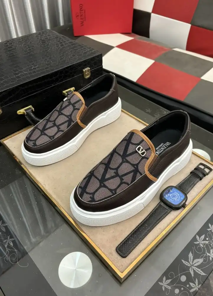 hype Valentino Casual Shoes