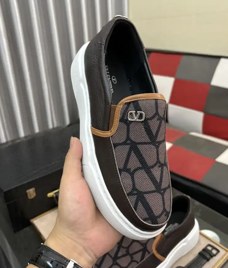 hype Valentino Casual Shoes