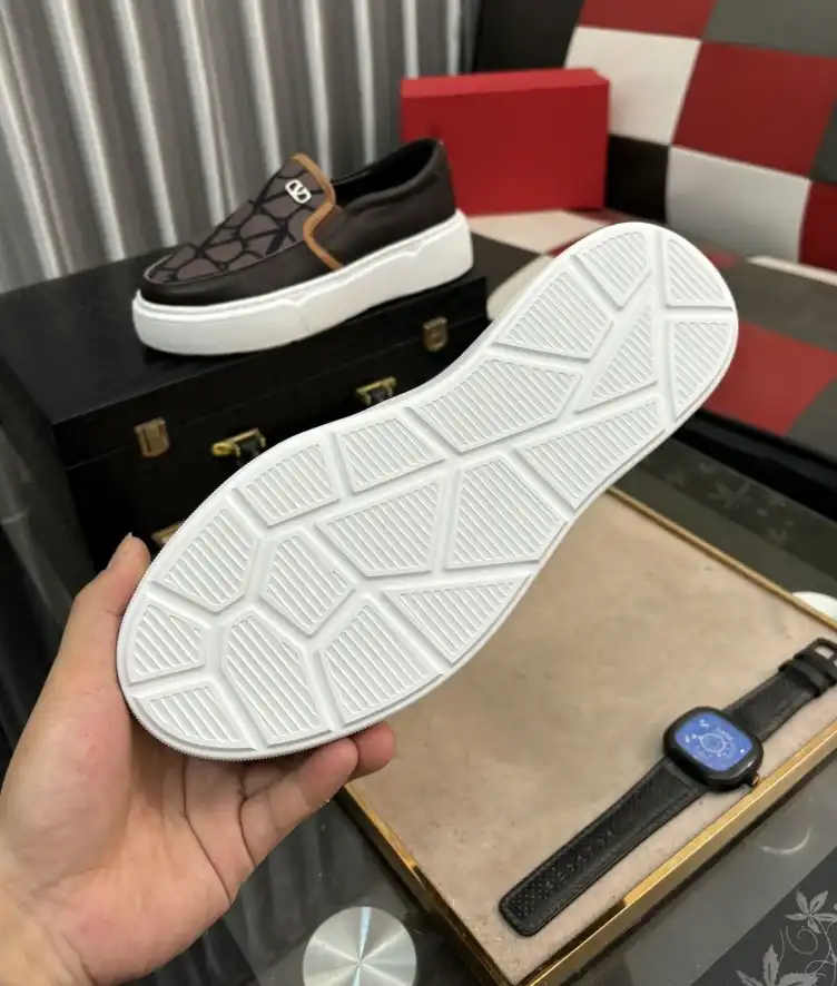 hype Valentino Casual Shoes