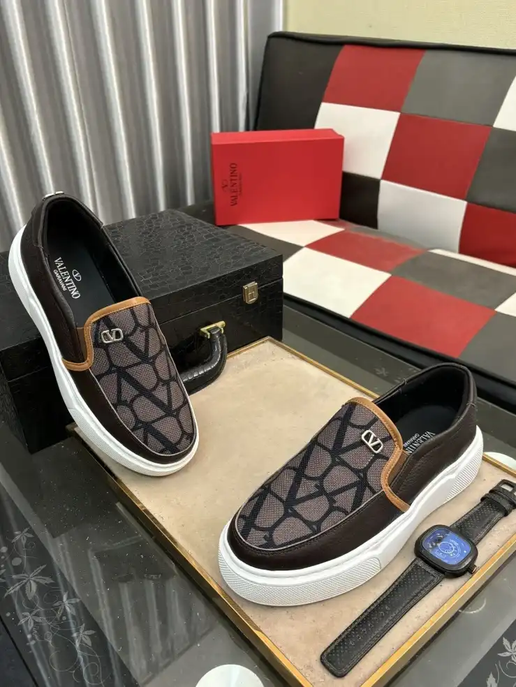 hype Valentino Casual Shoes