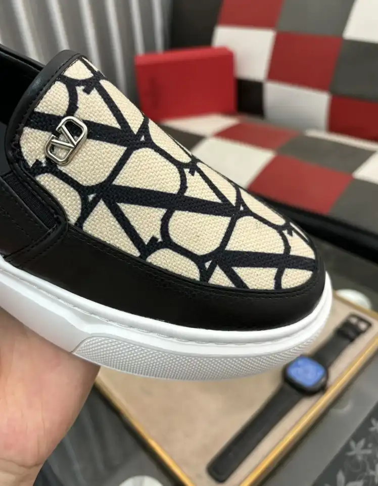 hype Valentino Casual Shoes