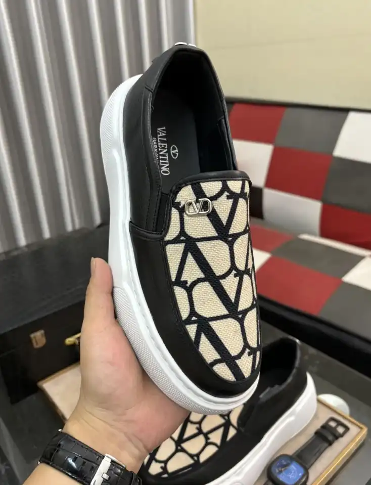 hype Valentino Casual Shoes