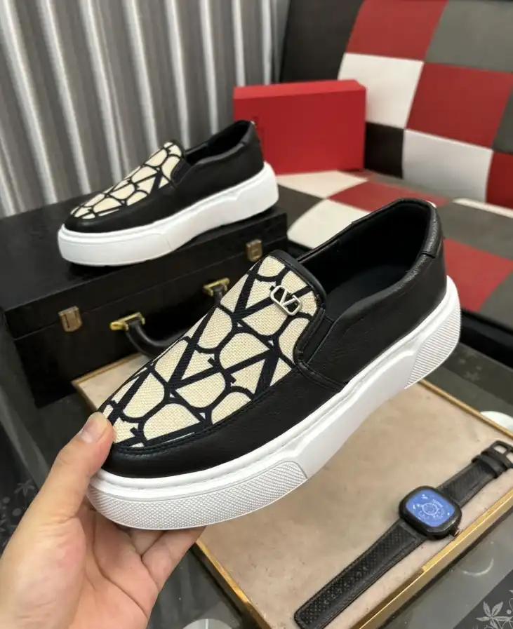 hype Valentino Casual Shoes