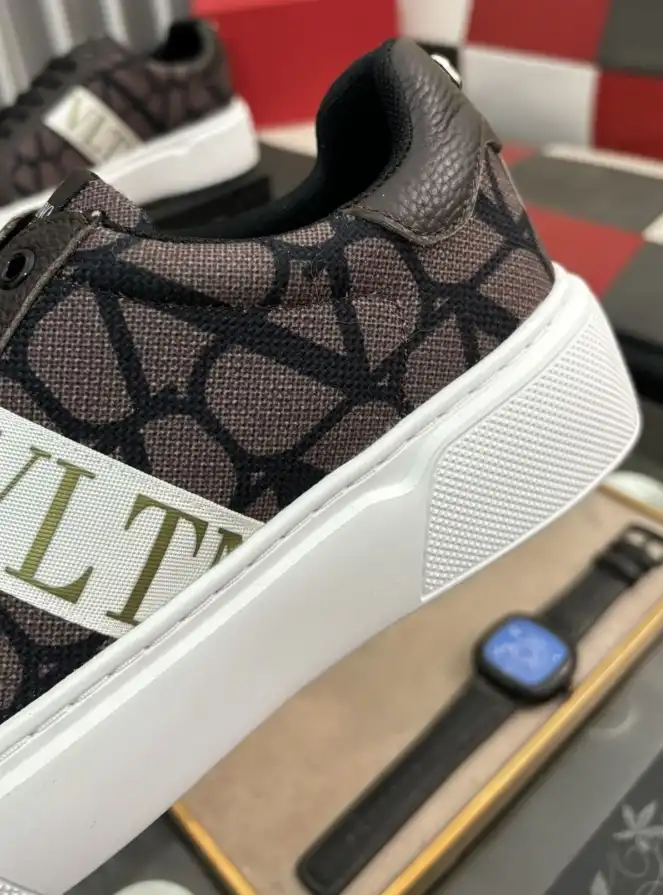 hype Valentino Casual Shoes