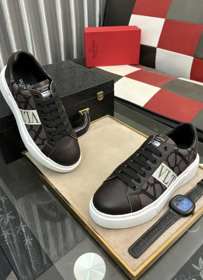 hype Valentino Casual Shoes