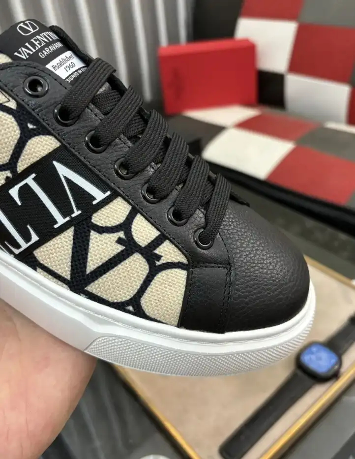 hype Valentino Casual Shoes